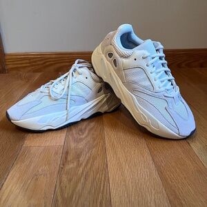 NWT Adidas YEEZY 700 Analog White/Cream